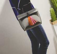 Load image into Gallery viewer, Tassel Crossbody Bags